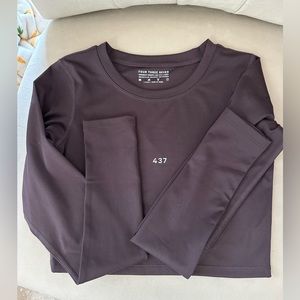 437 Cropped Long Sleeve
